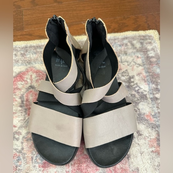 Lilimill gray leather crossover sandals made in Italy size 38 7.5 - Picture 2 of 10